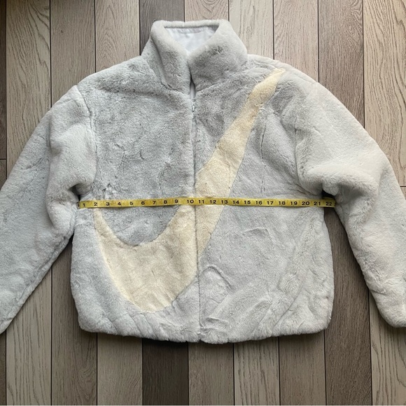 Nike Puffer Jacket - blue and Cream - Picture 4 of 6